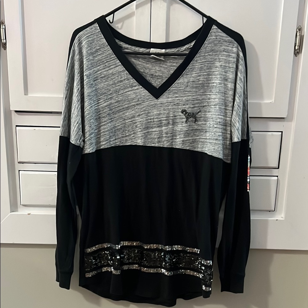 SET - Victoria's Secret PINK Black and Gray Long Sleeve Top with yoga leggings
